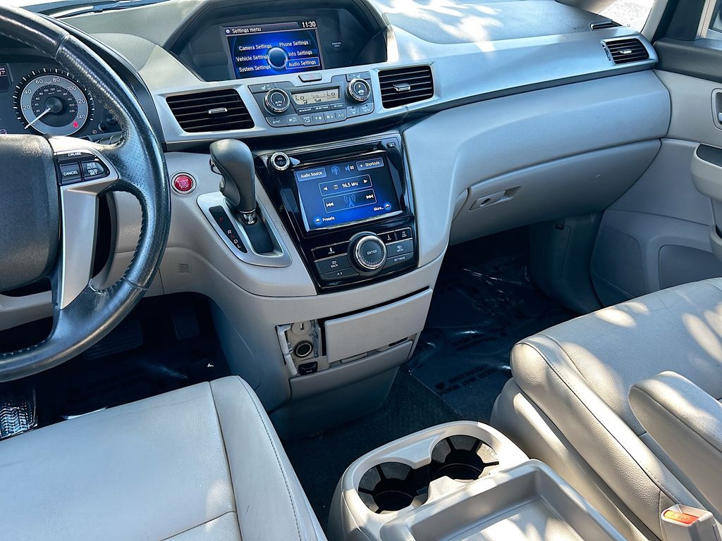 Thumbnail: 2016 Honda Odyssey - 23