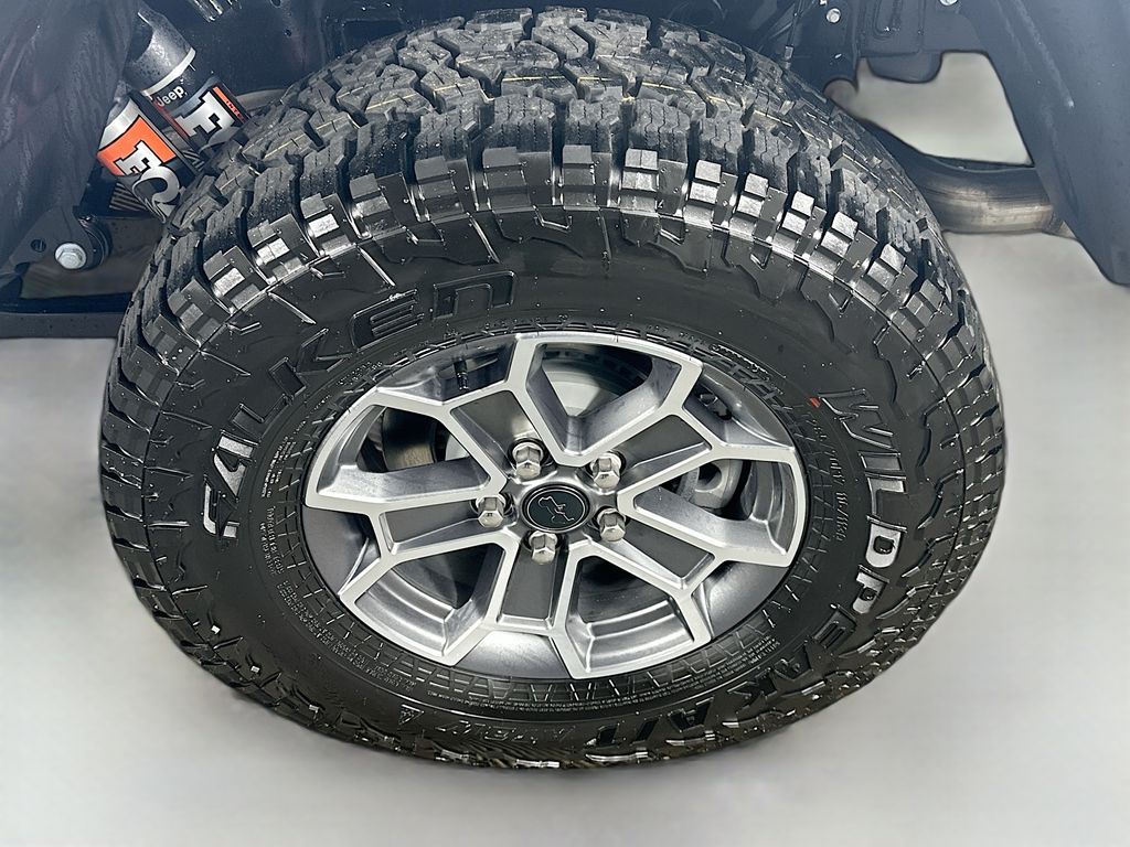 New 2025 White Jeep Mojave X image 17