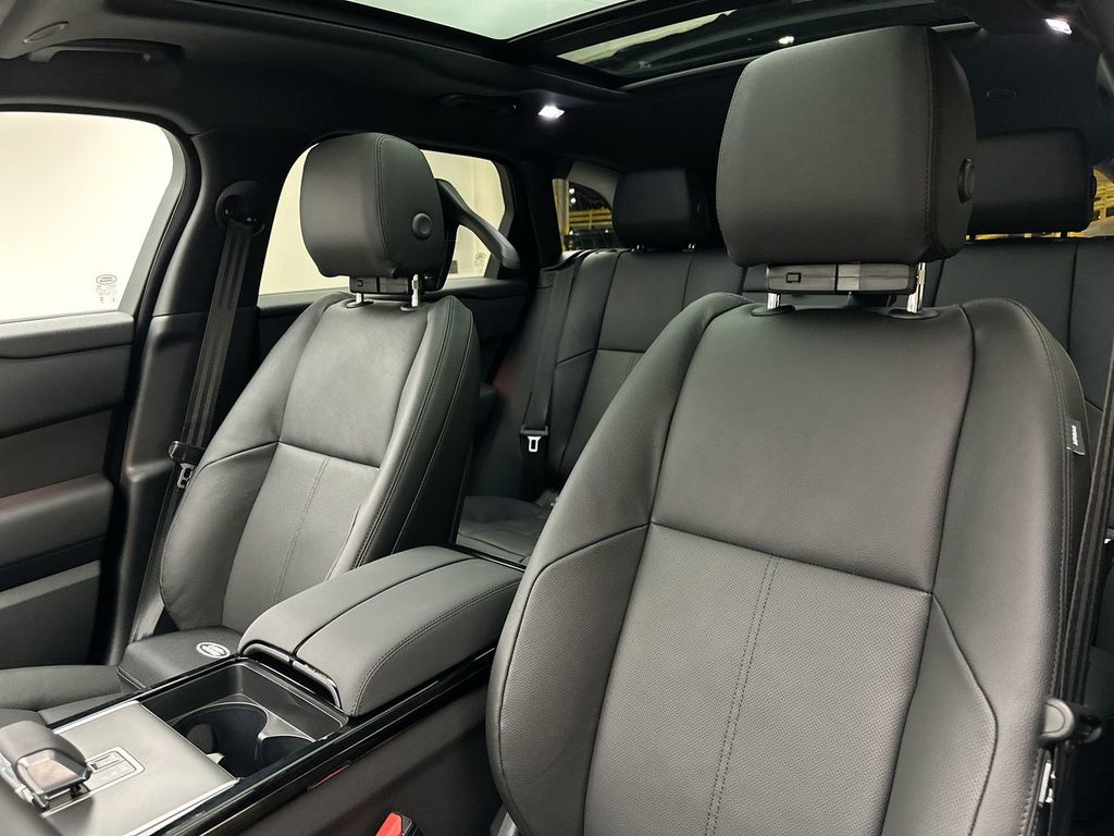 Thumbnail: 2026 Land Rover Range Rover Velar - 10