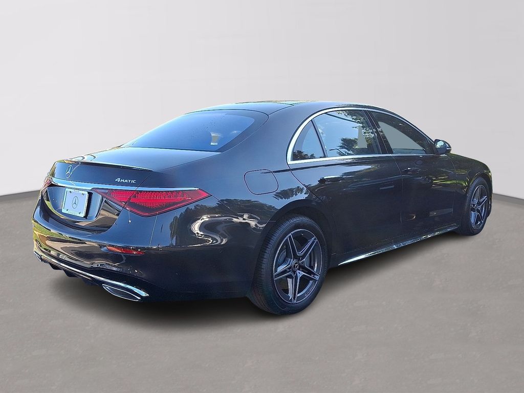 Thumbnail: 2026 Mercedes-Benz S-Class - 3