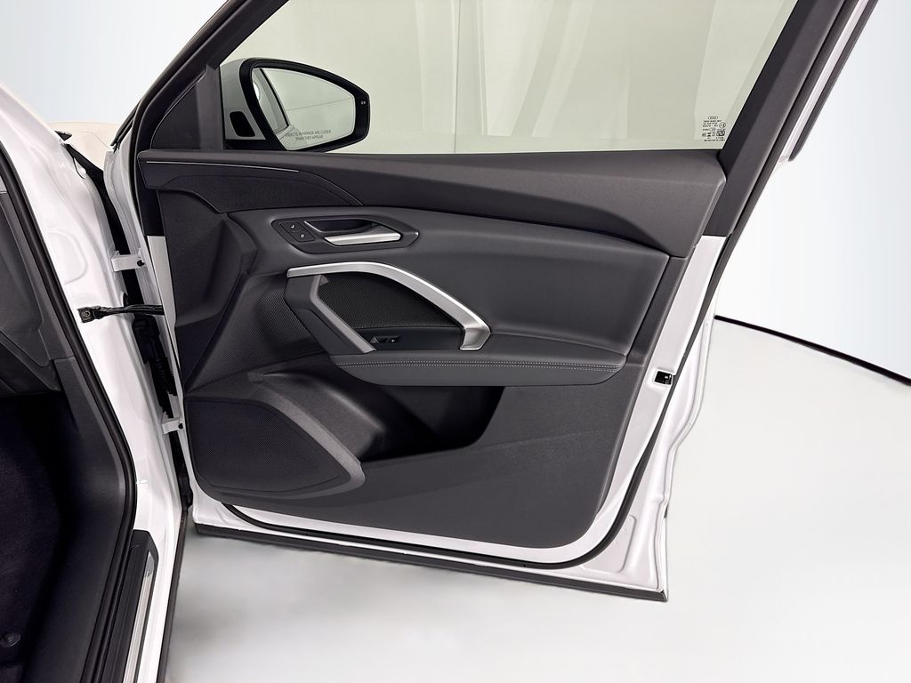 Thumbnail: 2026 Audi Q5 - 26