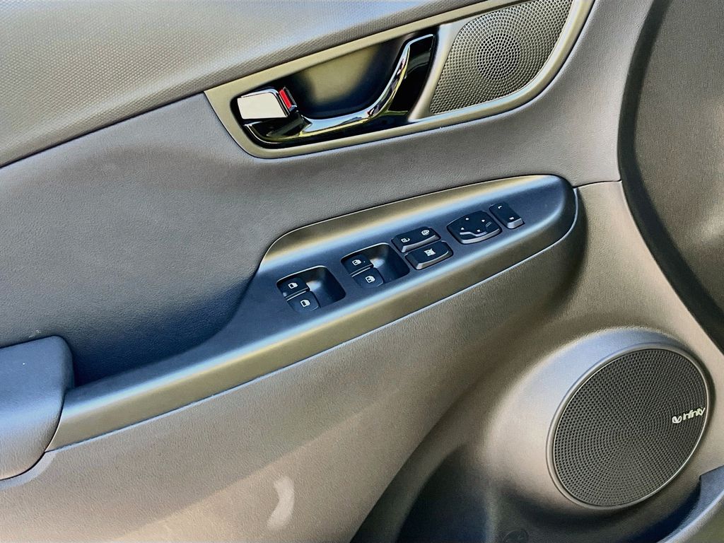 2020 Hyundai Kona Ultimate Green at Bravo Nissan