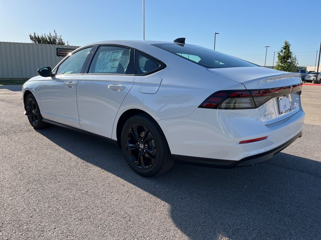 2025 Honda Accord SE 4