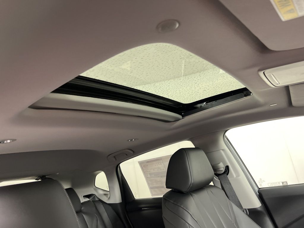 Thumbnail: 2025 Acura ADX - 6