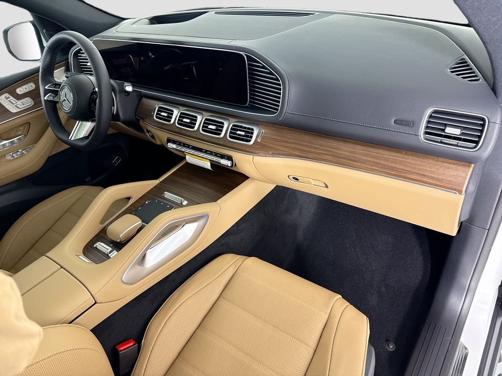 Thumbnail: 2026 Mercedes-Benz GLS - 18