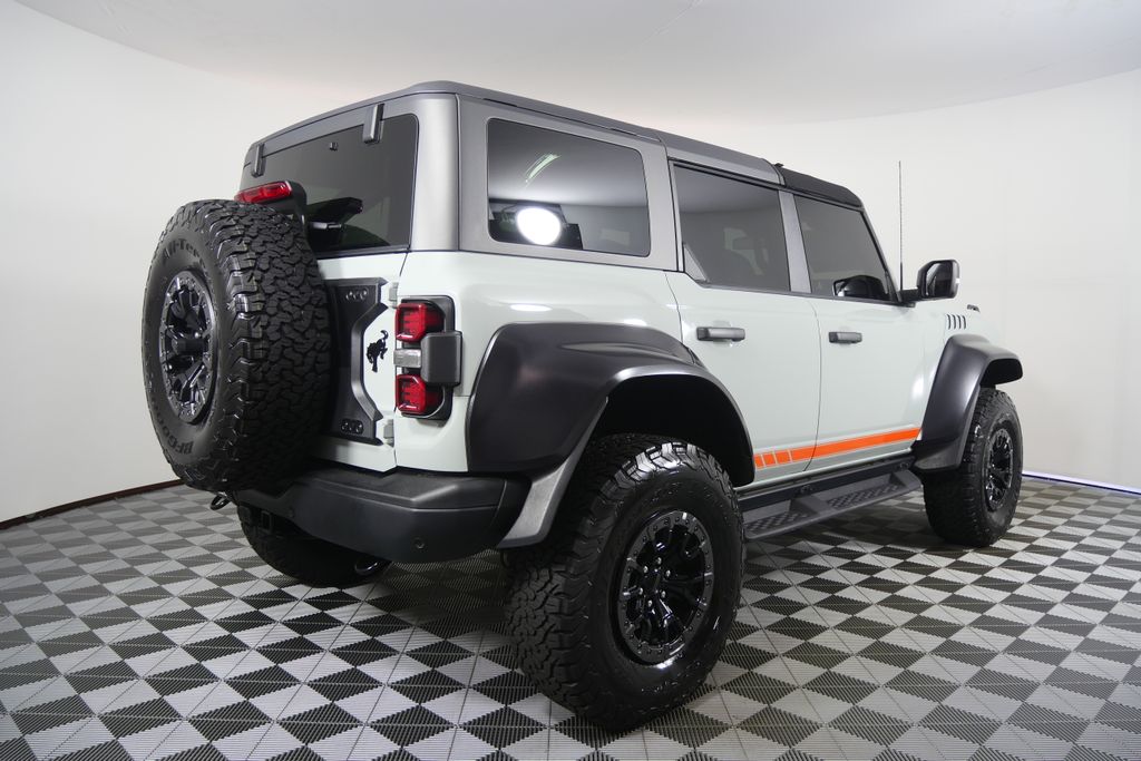 Thumbnail: 2023 Ford Bronco - 3