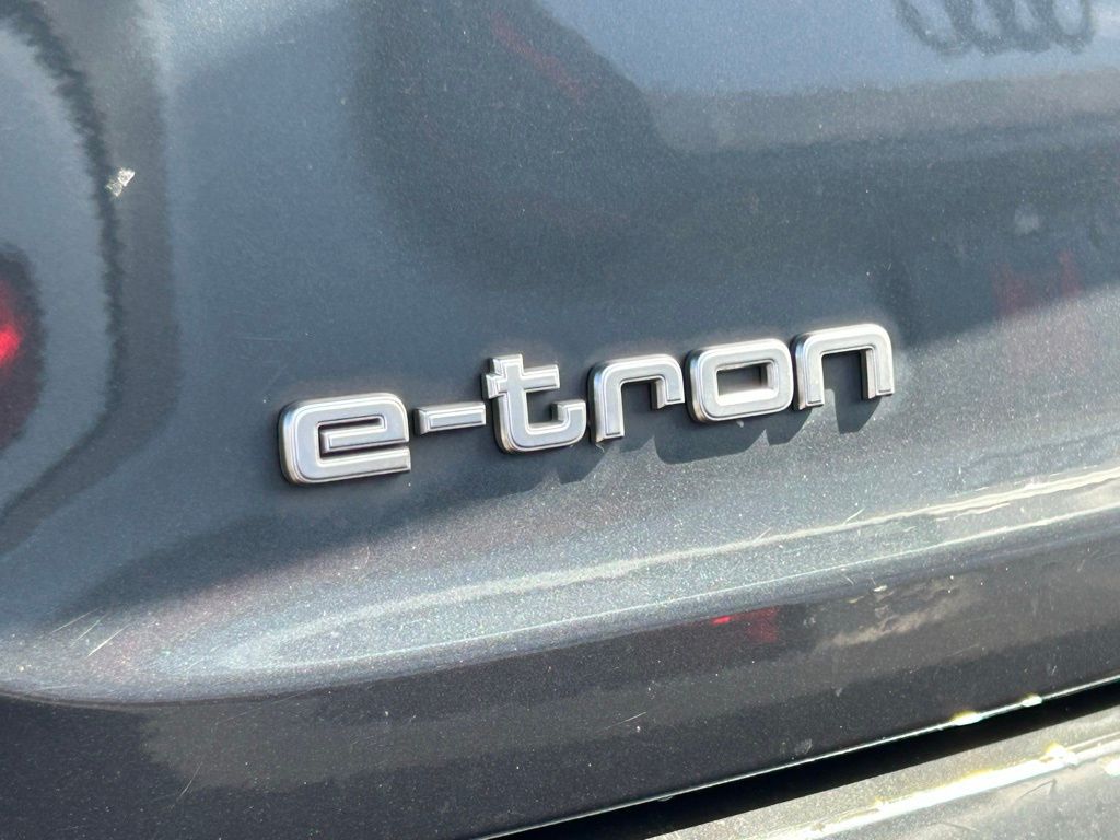 Used 2019 Gray Audi Premium Plus image 54