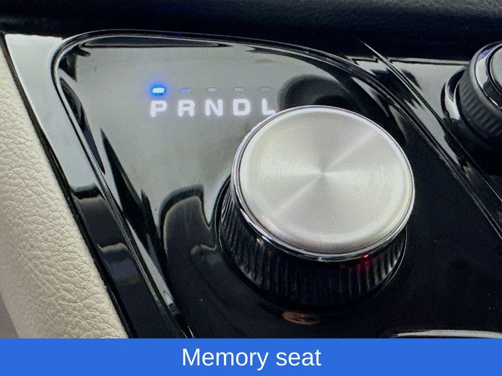 Used Car 2023 Chrysler Pacifica Hybrid  Touring L For Sale Under $25,000 In Austin, Texas