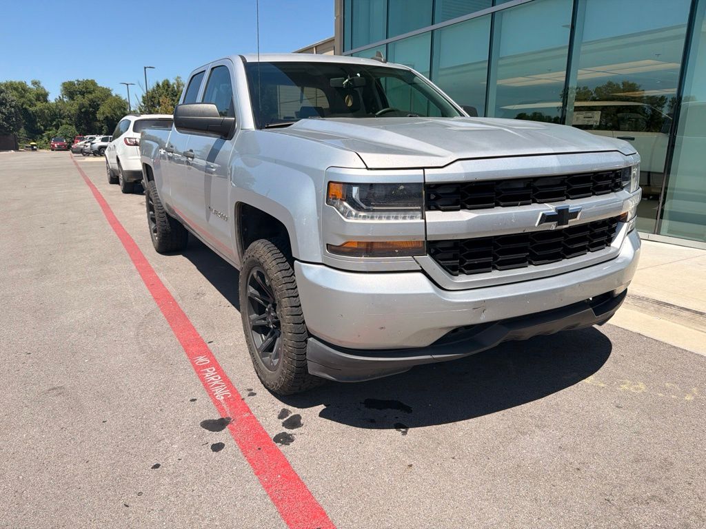 Silver Ice Metallic 2016 Chevrolet Silverado 1500 Pickup Truck Four-Wheel Drive 6-Speed Automatic Overdrive
