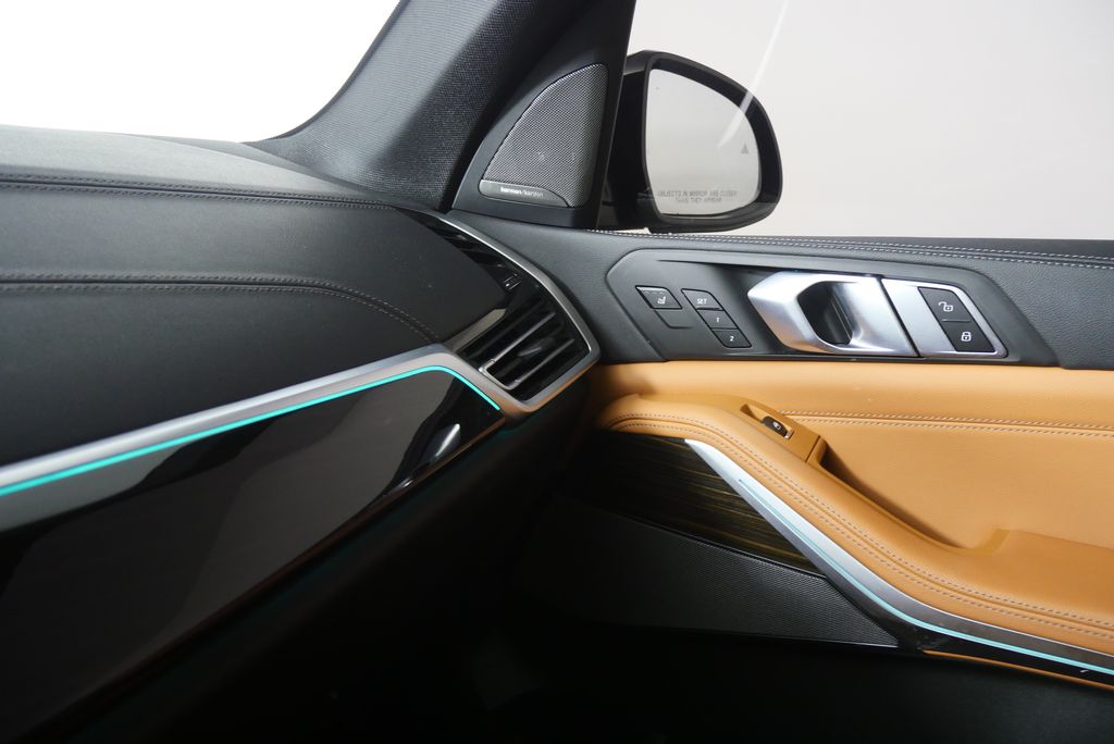 Thumbnail: 2020 BMW X5 - 28