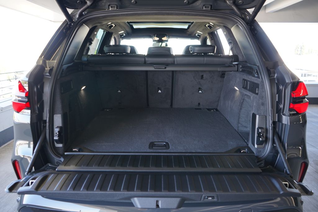 Thumbnail: 2026 BMW X5 - 22