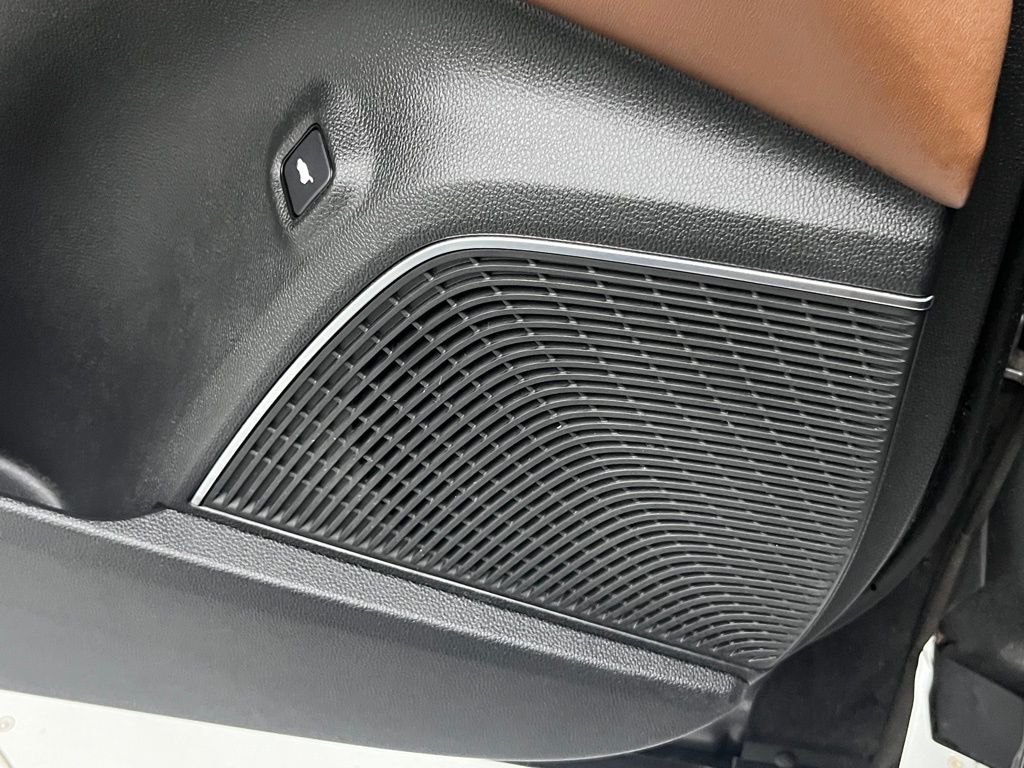 Thumbnail: 2022 Acura MDX - 24