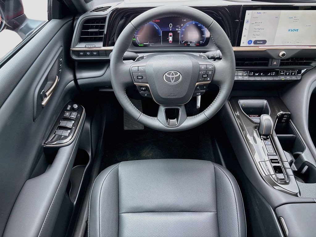 Thumbnail: 2026 Toyota Crown Signia - 10