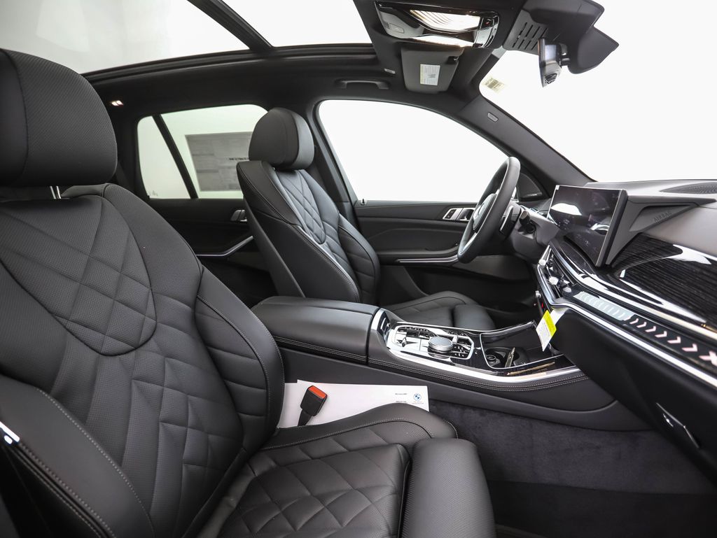 Thumbnail: 2026 BMW X5 - 31