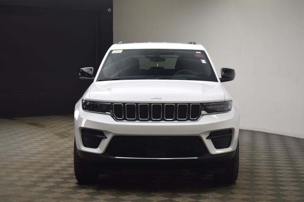 new 2026 Jeep Grand Cherokee car, priced at $38,631