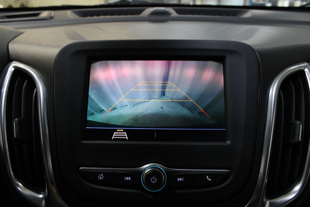 Used 2021 Blue Chevrolet LT image 4