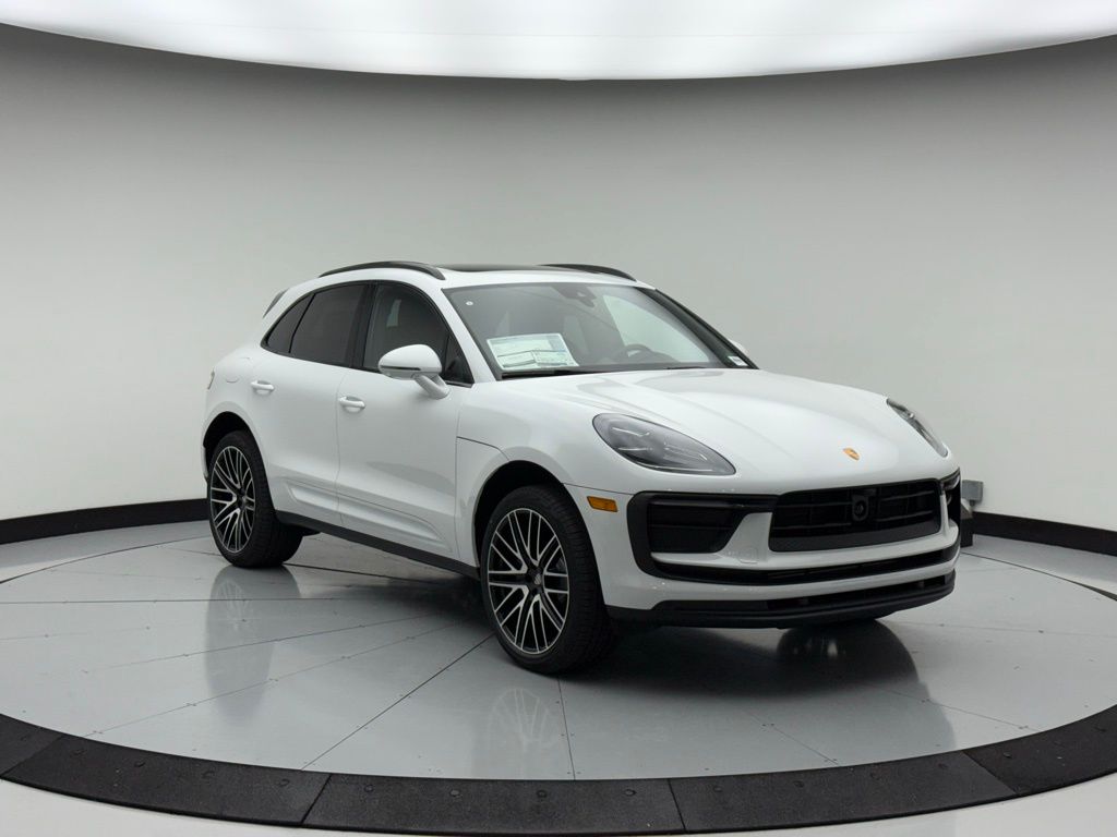 Thumbnail: 2025 Porsche Macan - 9
