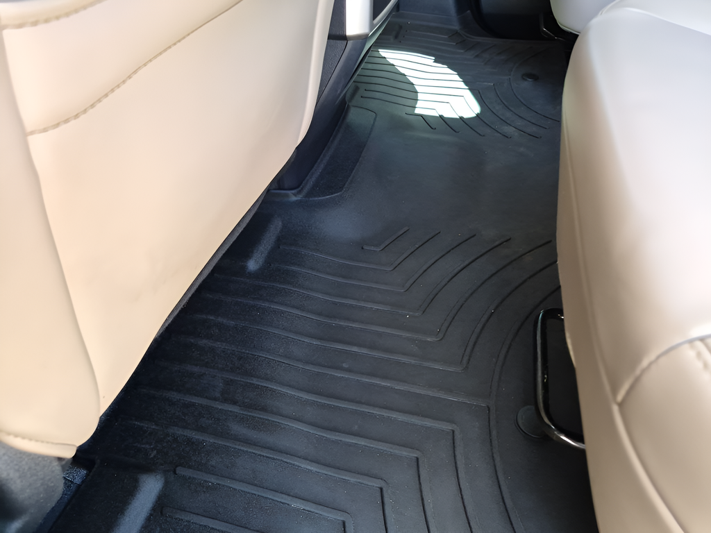 Used 2023 White Ford XLT image 38