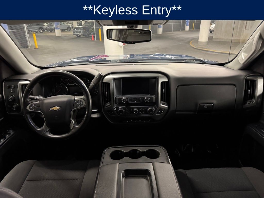 2017 Chevrolet Silverado 1500 LT photo 4