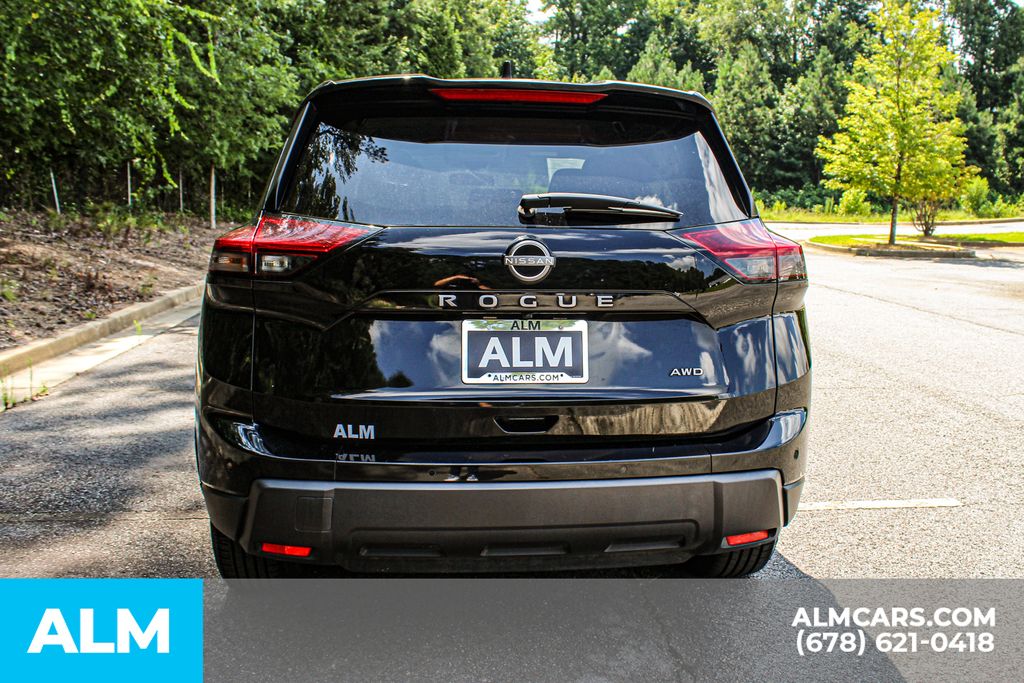 Used 2024 Black Nissan S image 10