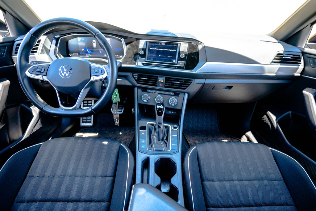 Used 2024 Volkswagen Jetta Sedan