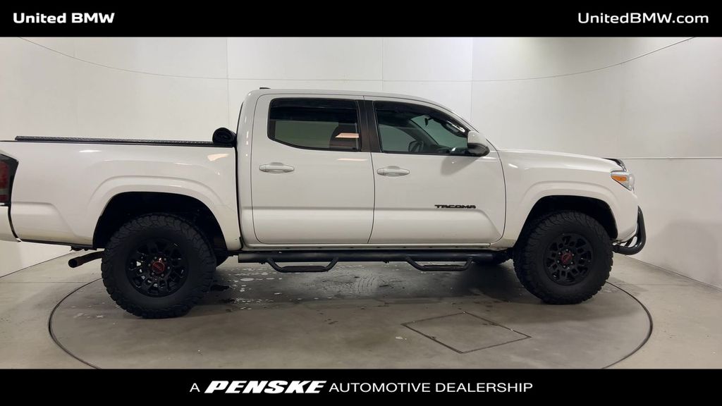 Thumbnail: 2020 Toyota Tacoma - 9