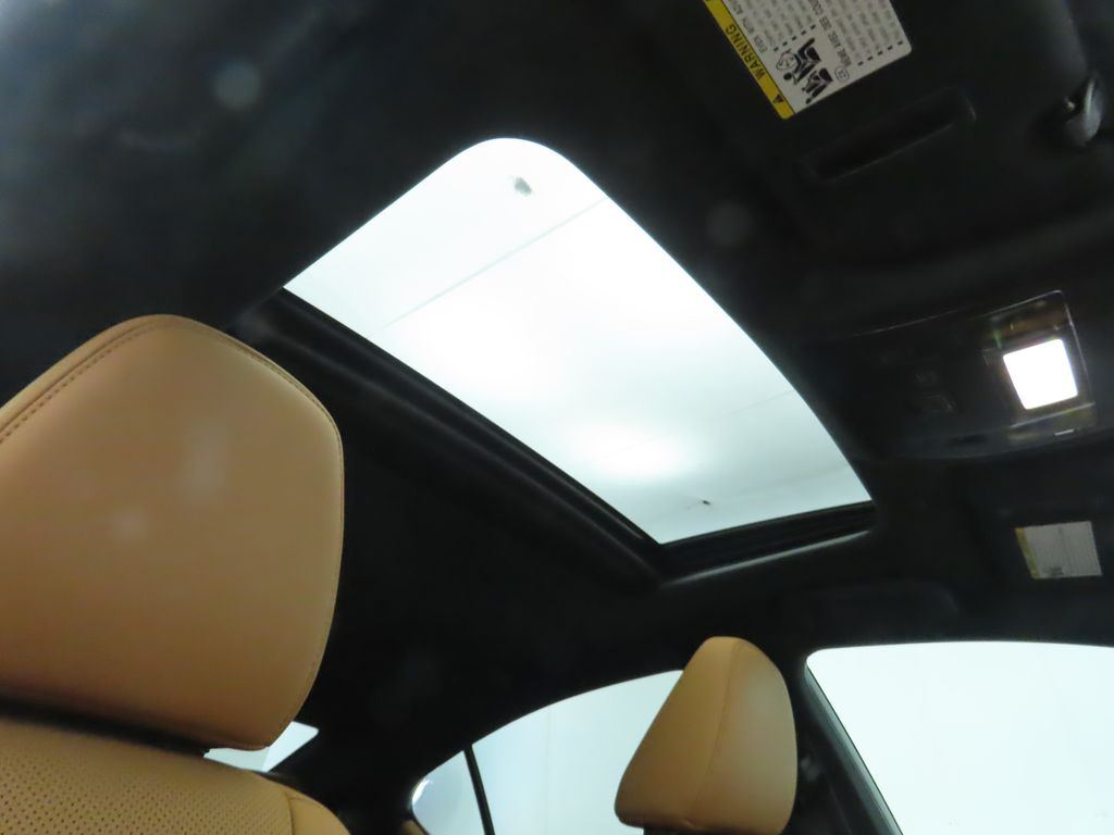 Thumbnail: 2023 Lexus IS - 18