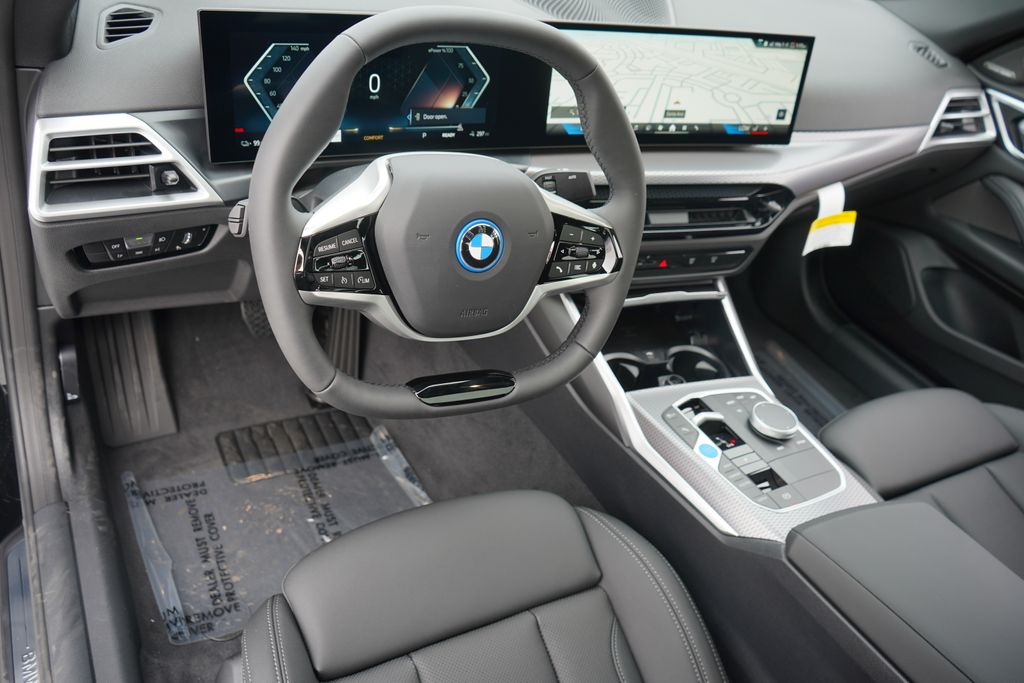 2025 BMW i4 eDrive40 13