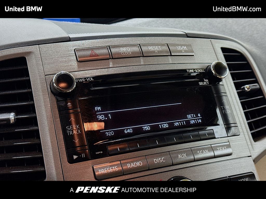 Thumbnail: 2011 Toyota Venza - 8