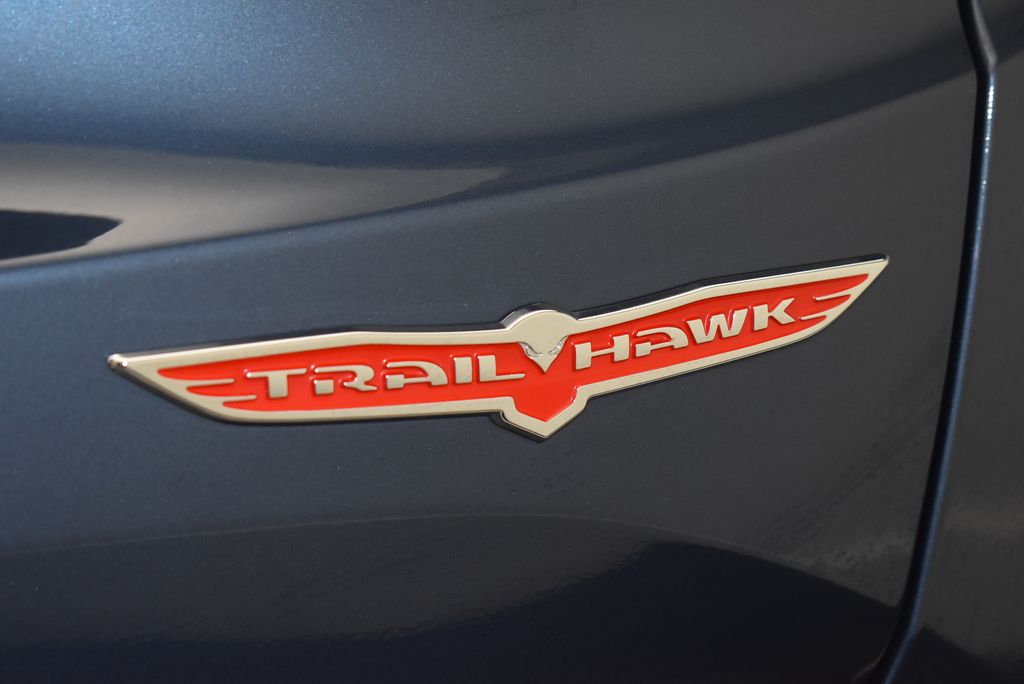 Thumbnail: 2023 Jeep Renegade - 9