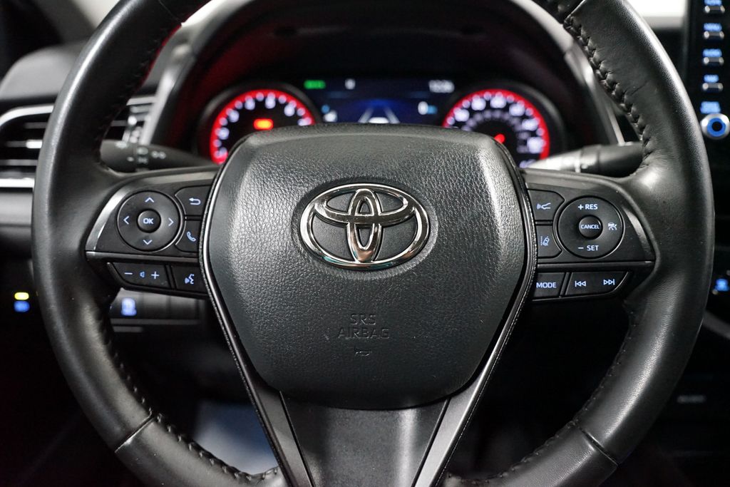 Thumbnail: 2023 Toyota Camry - 12