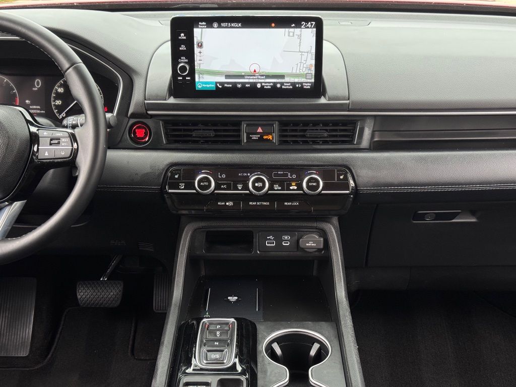 2024 Honda Pilot Touring  at Community Honda