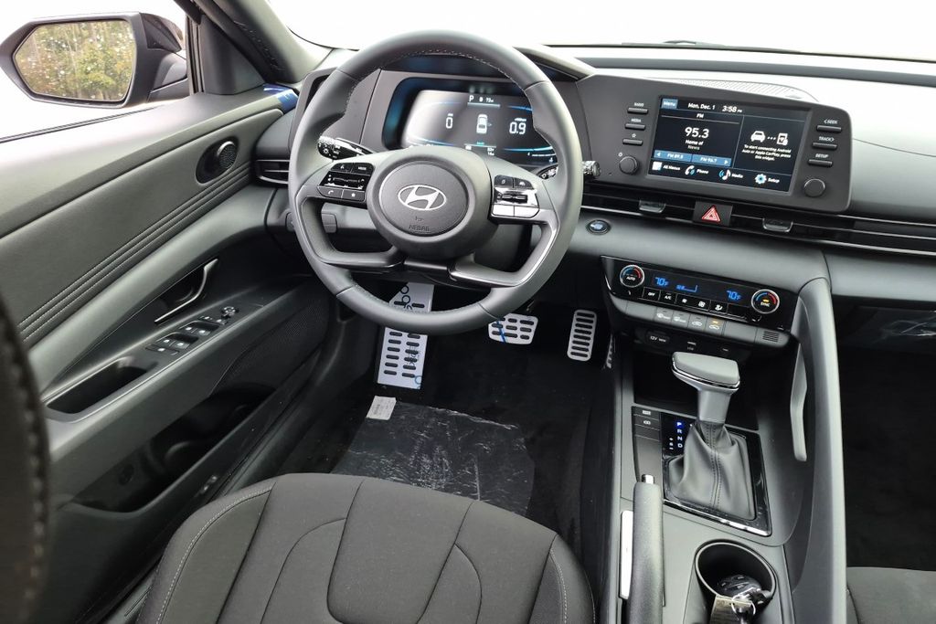 New 2026 Black Hyundai SEL Sport Plus image 22