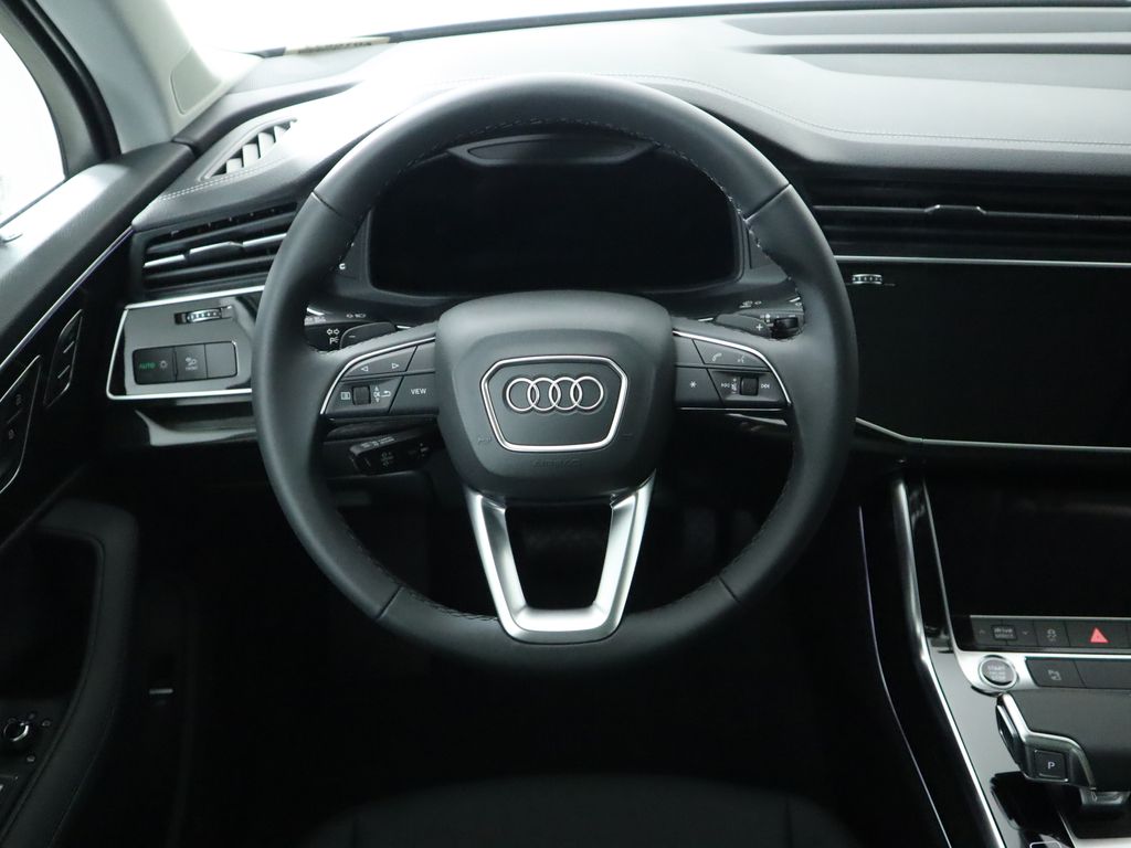 2024 Audi Q7  11