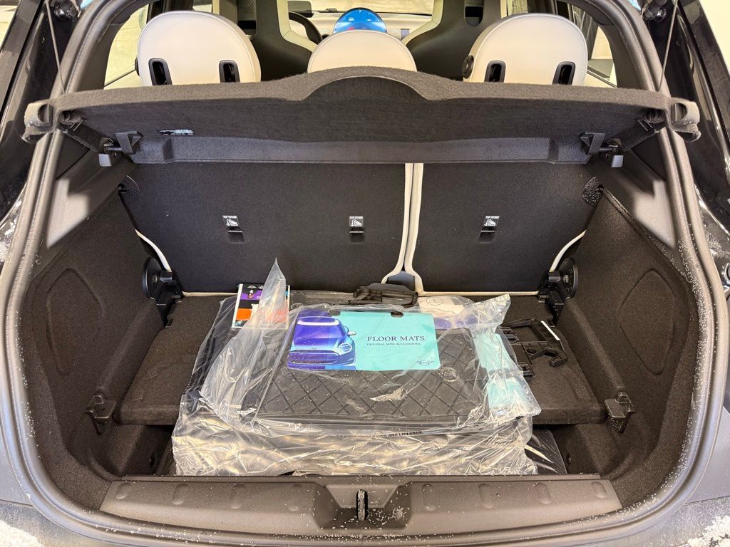 Thumbnail: 2026 MINI Cooper - 23