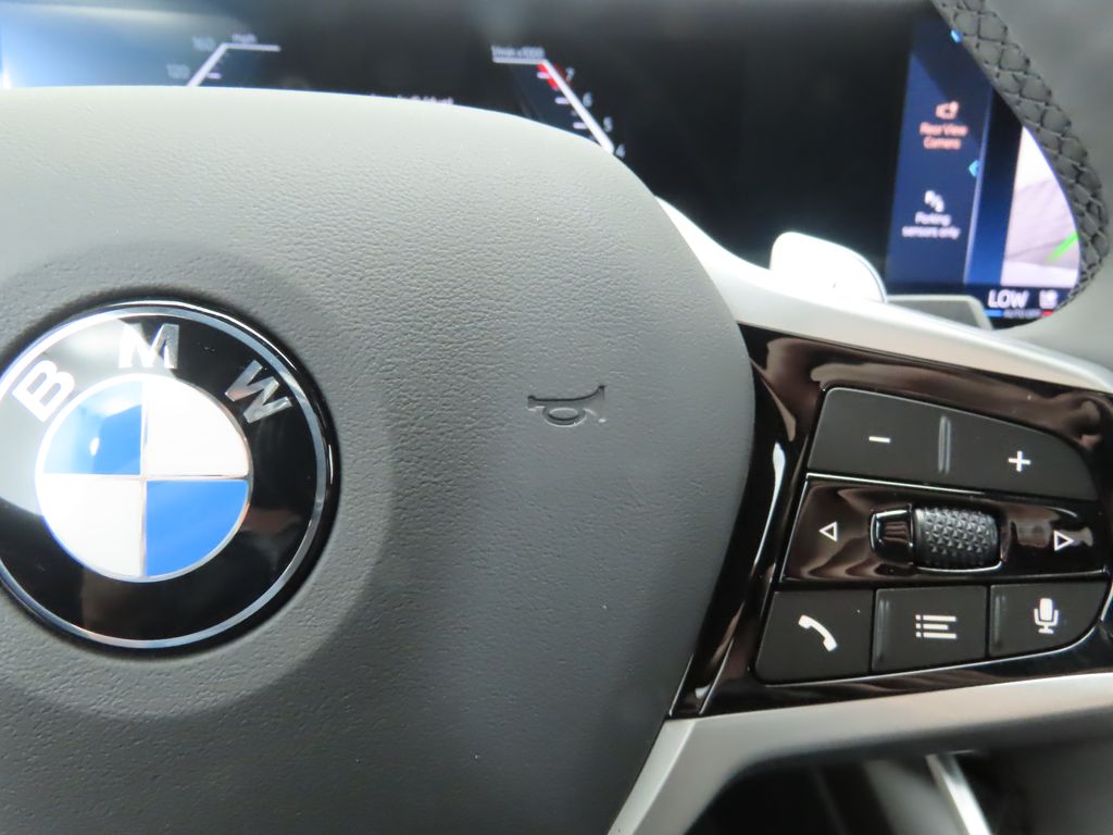 Thumbnail: 2026 BMW 3 Series - 12