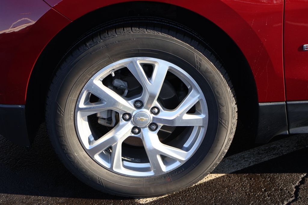 Thumbnail: 2018 Chevrolet Equinox - 11