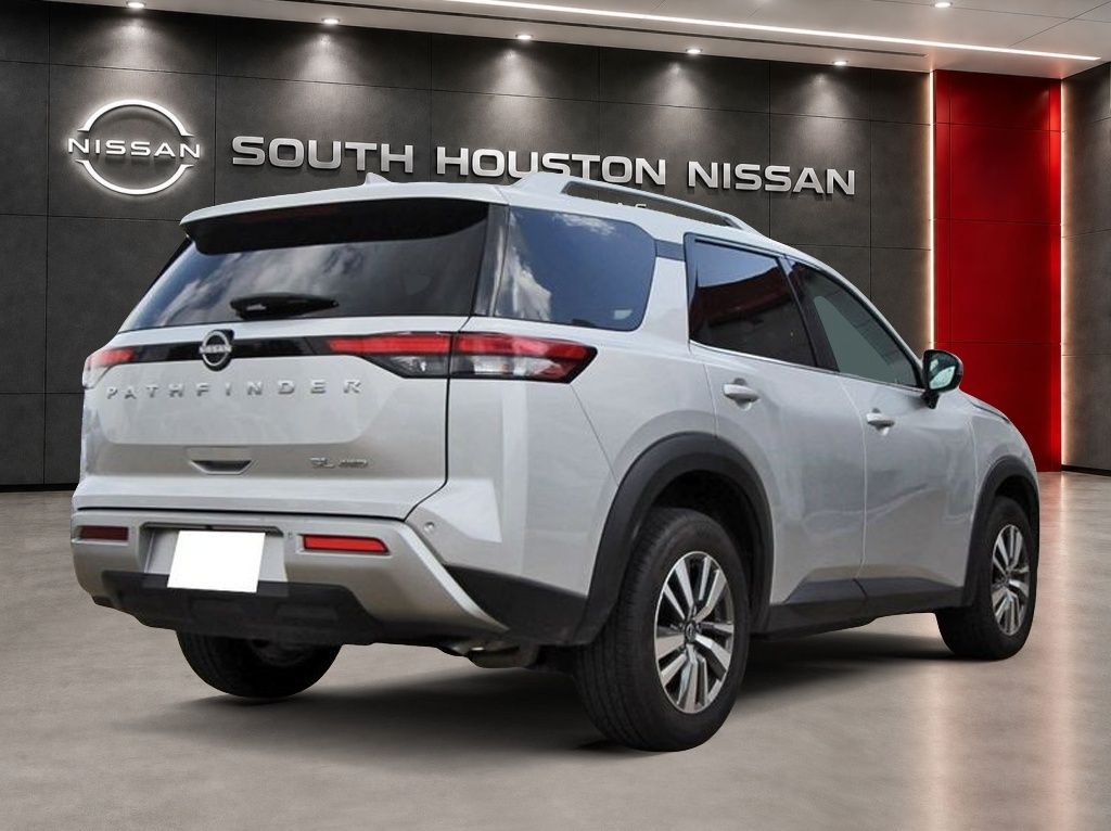 2025 Nissan Pathfinder SL - 3