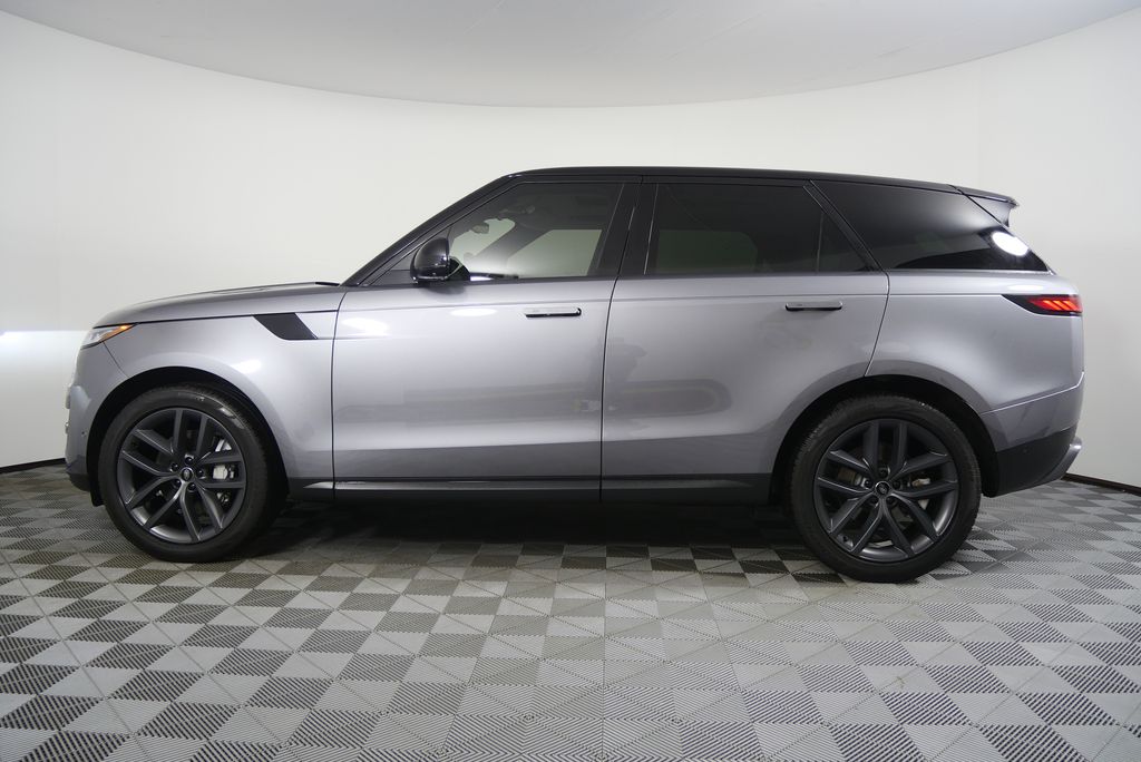 Thumbnail: 2023 Land Rover Range Rover Sport - 6