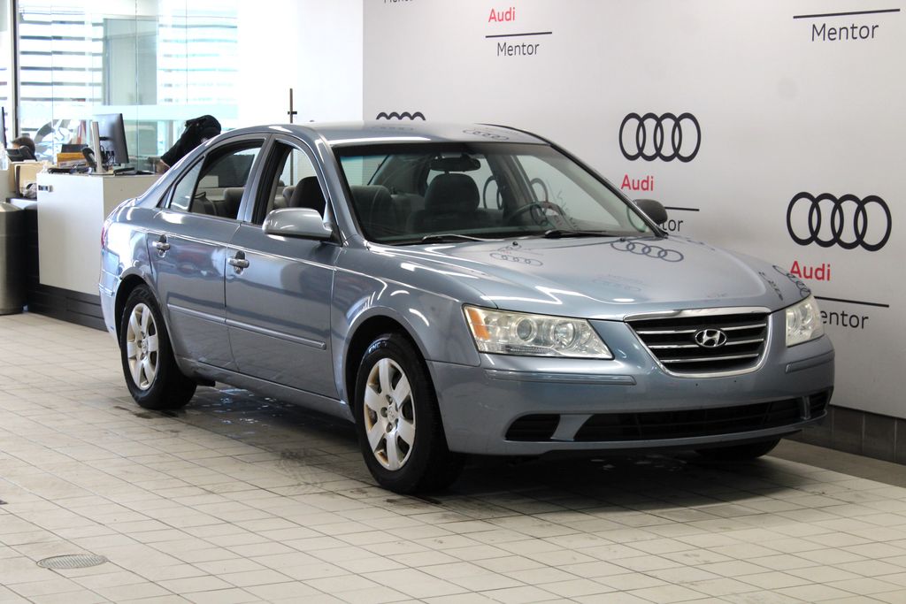 Thumbnail: 2010 Hyundai Sonata - 8