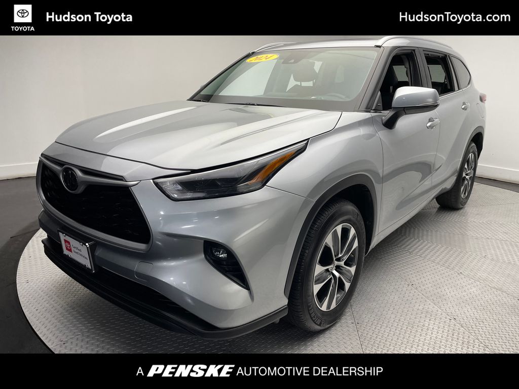 2024 Toyota Highlander XLE -
                Jersey City, NJ