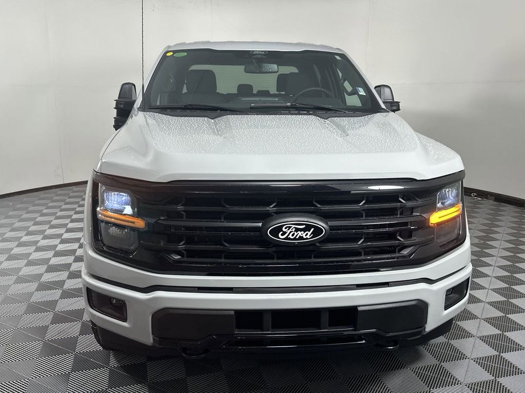 2024 Ford F-150 XLT 2