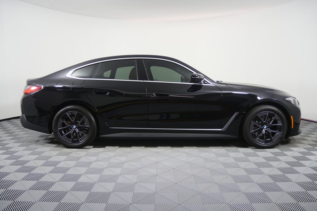 Thumbnail: 2025 BMW i4 - 2