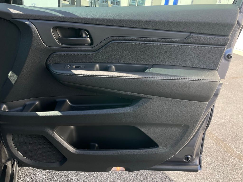 Thumbnail: 2026 Honda Odyssey - 30