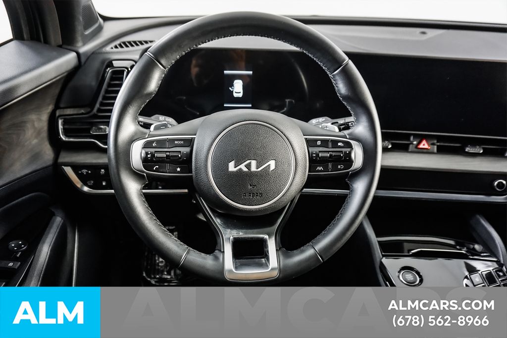 Used 2025 Black Kia X-Line image 27