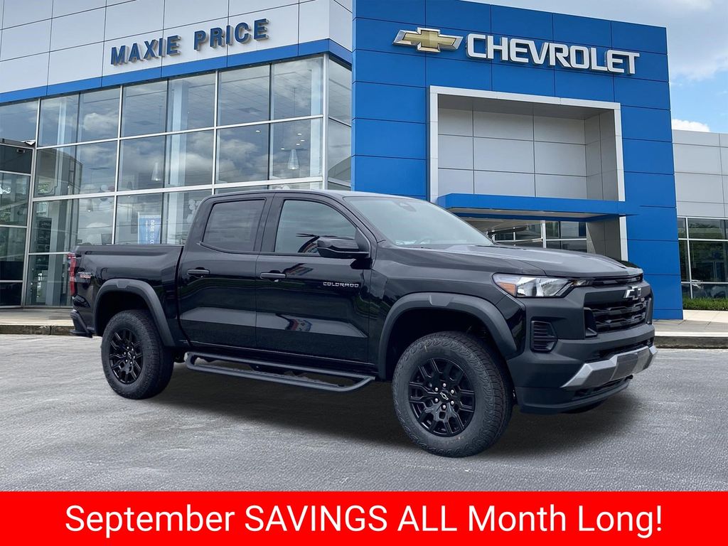 Black 2026 Chevrolet Colorado Pickup Truck Four-Wheel Drive 8-Speed Automatic