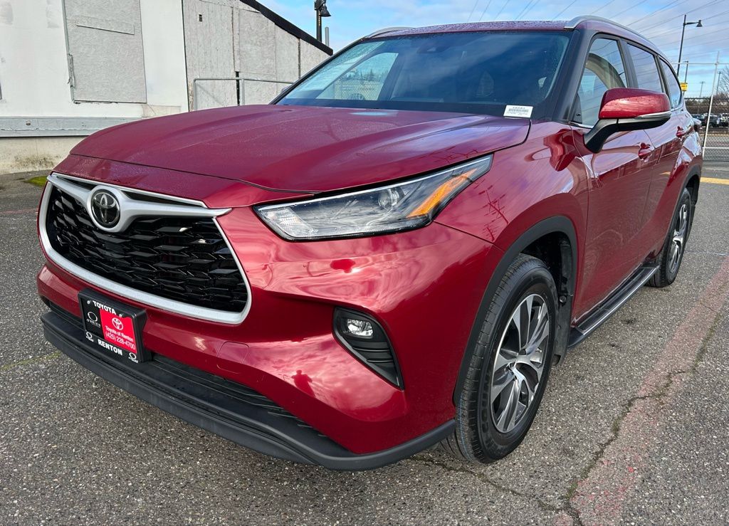 2024 Toyota Highlander XLE AWD