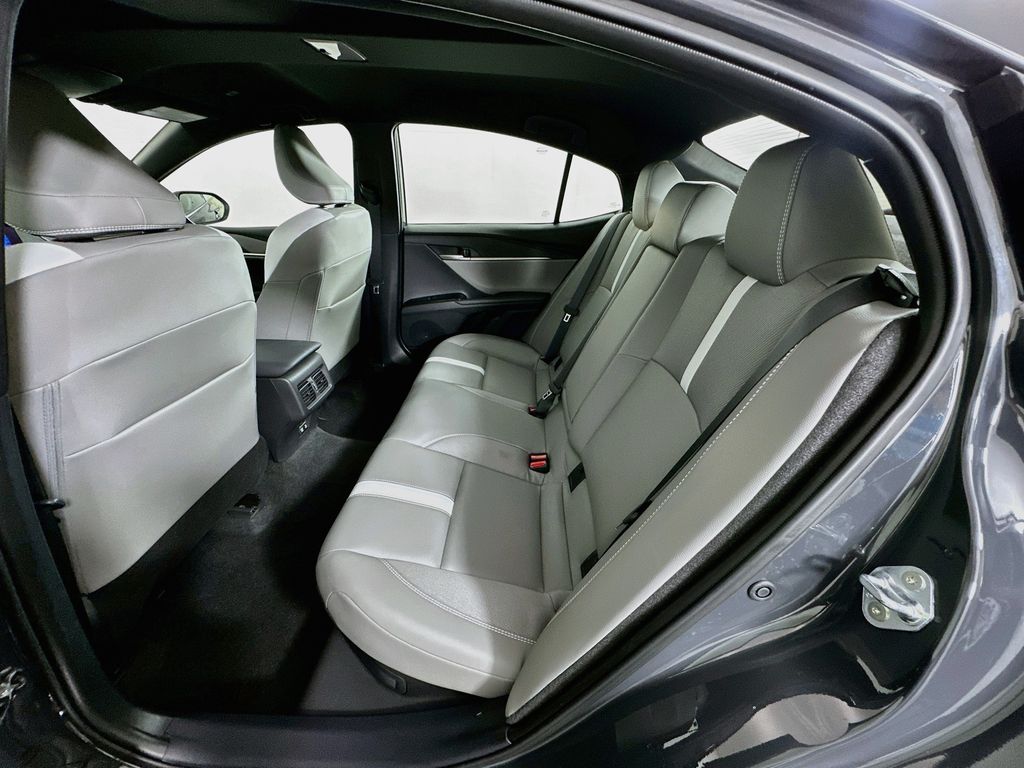 Thumbnail: 2025 Toyota Camry - 23
