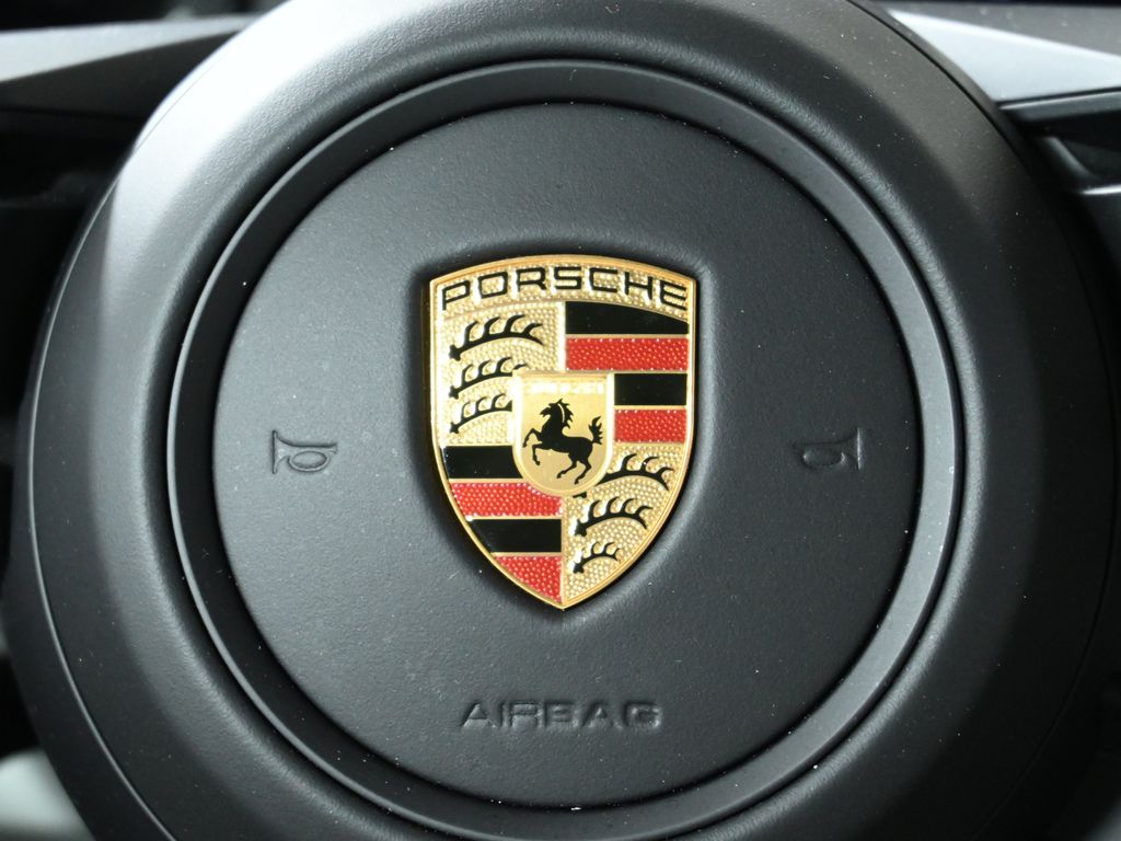 2024 Porsche Macan GTS 19