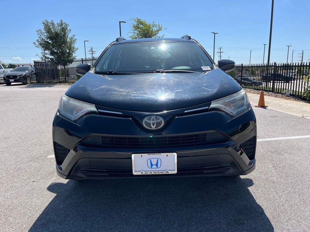 Thumbnail: 2018 Toyota RAV4 - 2